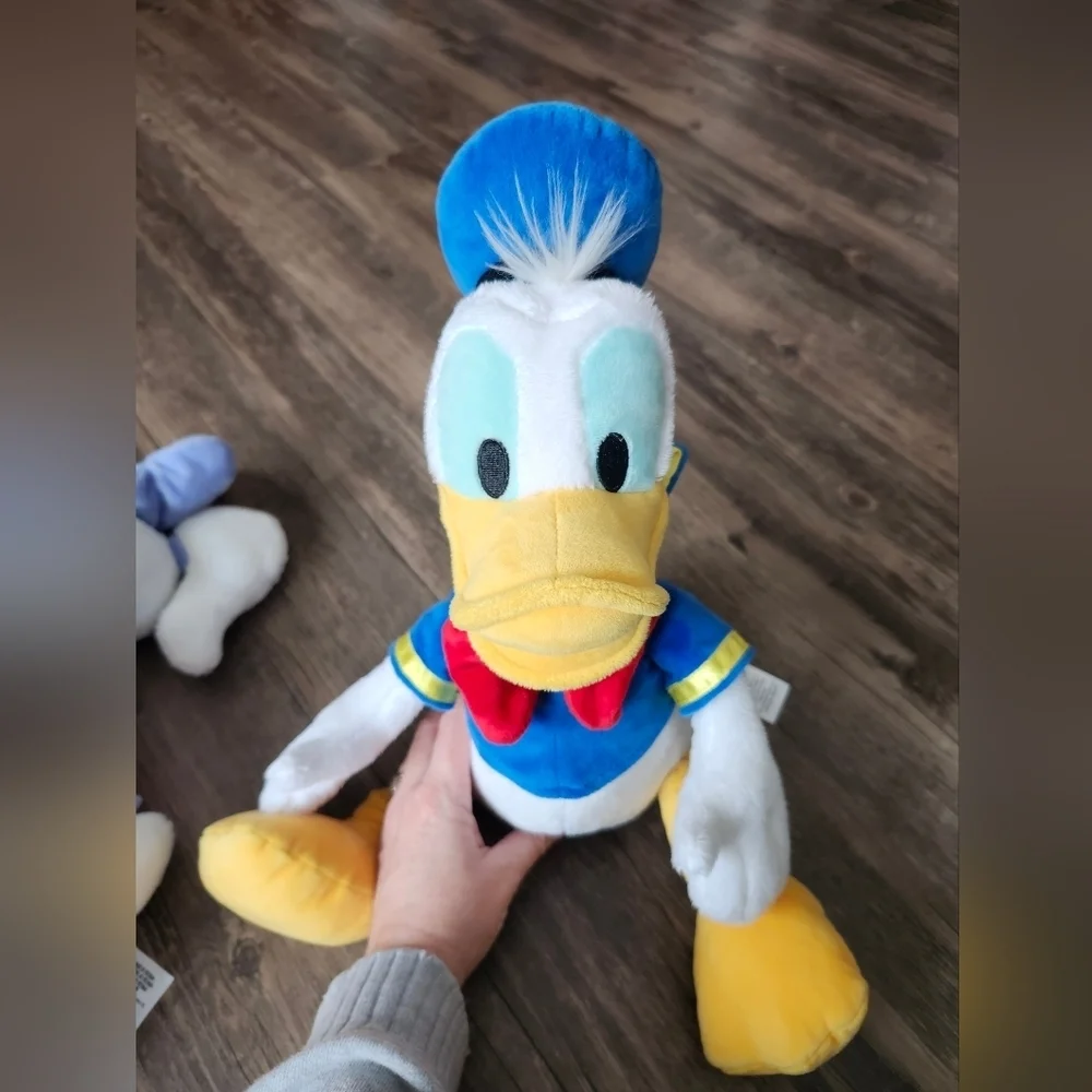 Disney Donald And Daisy Duck Plush Figures